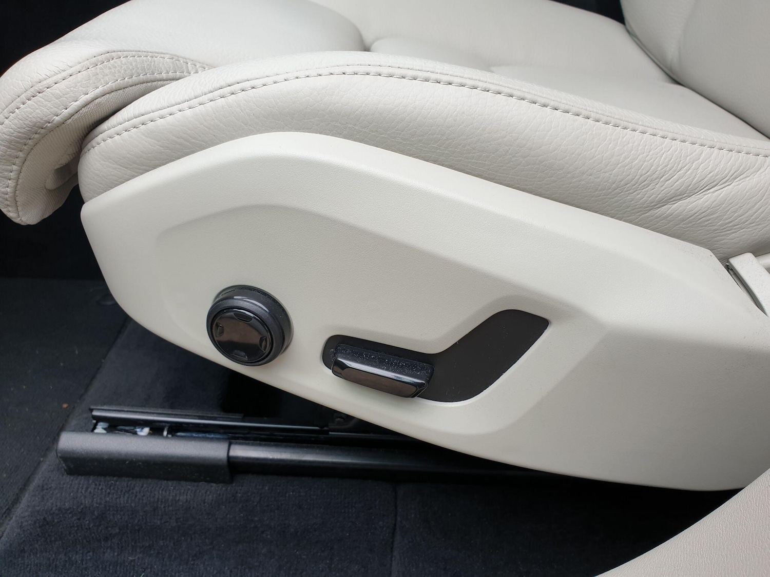 Used Volvo XC60 2024 for sale - 77098218: Photo 19