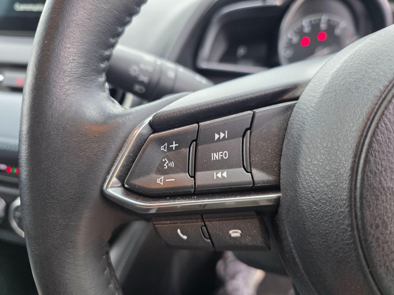 Used Mazda Mazda2 2023 for sale - 76422933: Photo 21