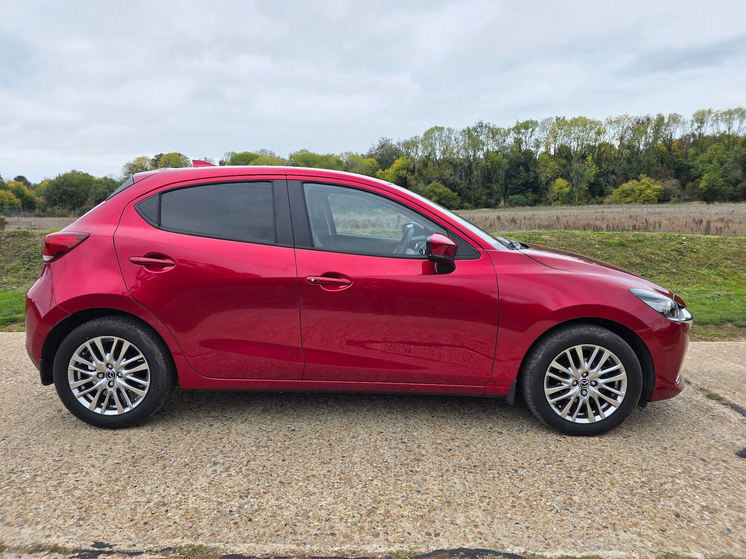 Used Mazda Mazda2 2023 for sale - 76422933: Photo 9