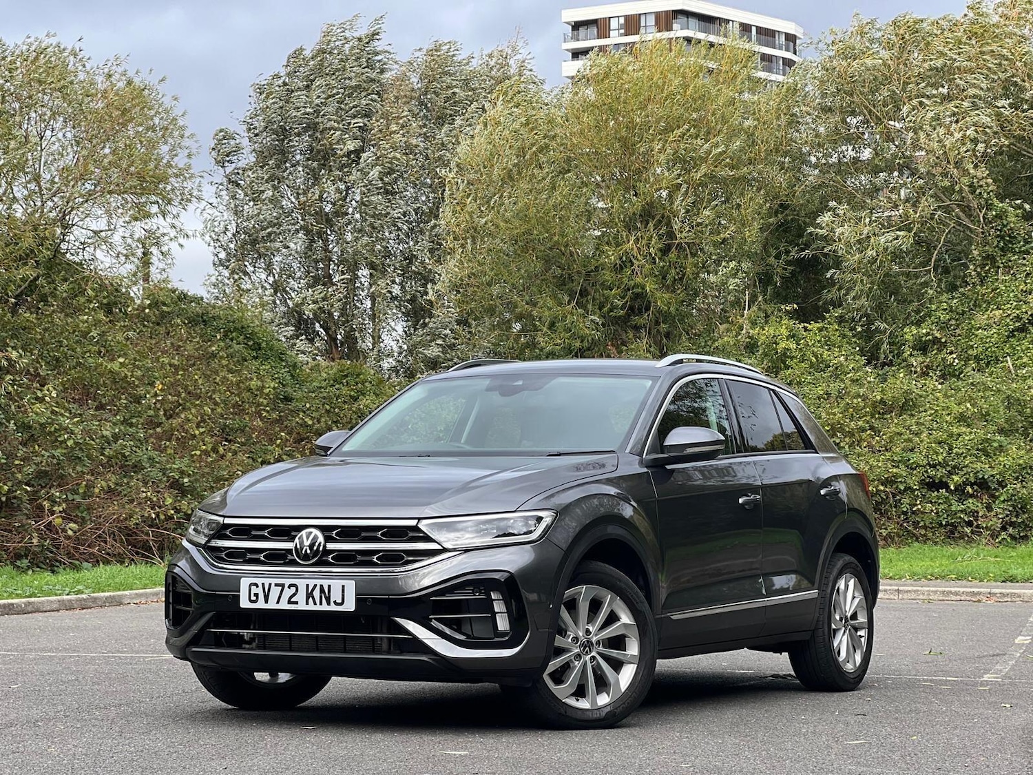 Used Volkswagen T-Roc 2023 for sale - 77097588: Photo 2