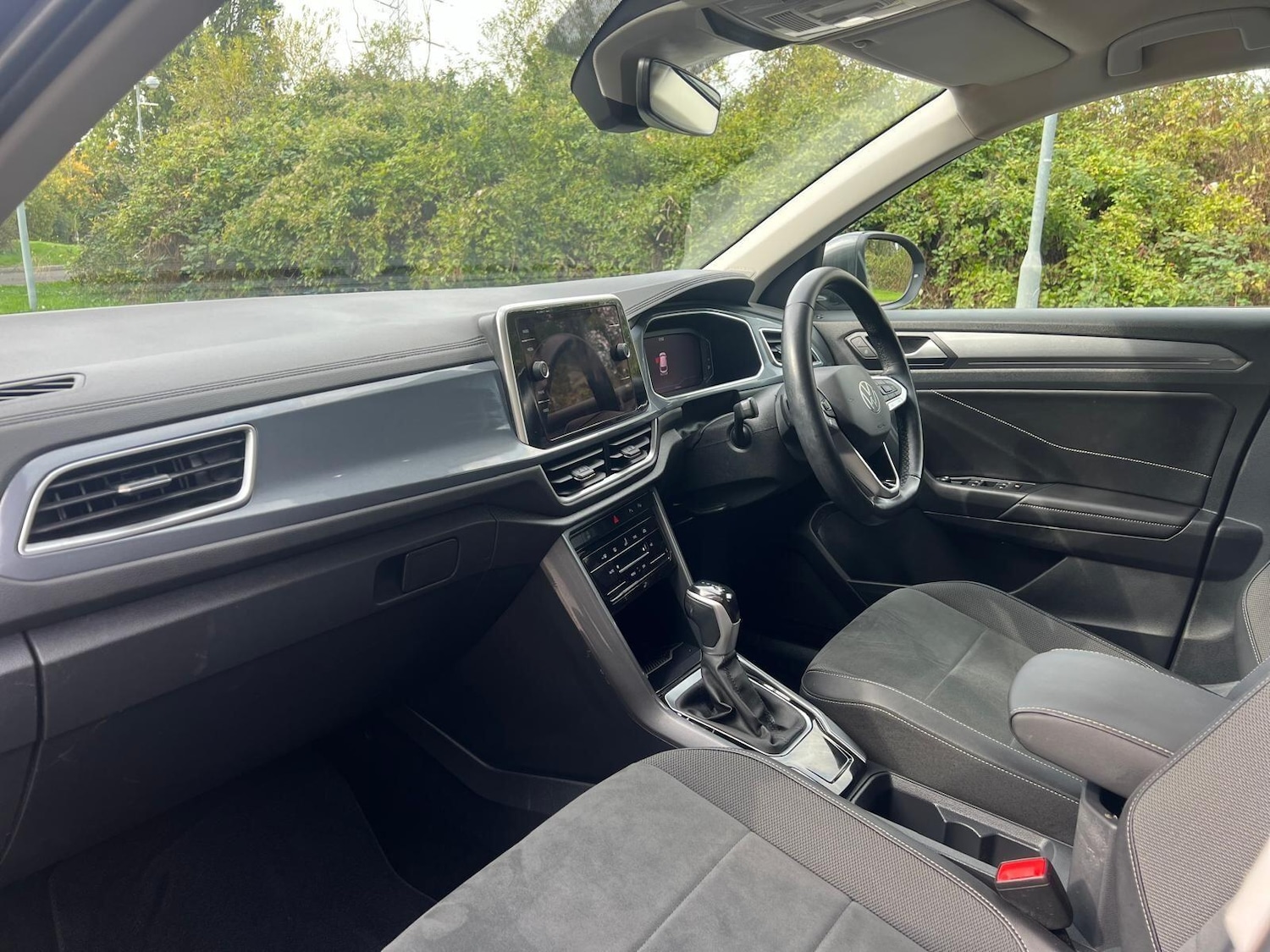 Used Volkswagen T-Roc 2023 for sale - 77097588: Photo 6