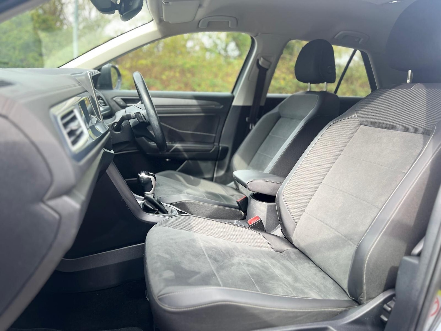 Used Volkswagen T-Roc 2023 for sale - 77097588: Photo 7