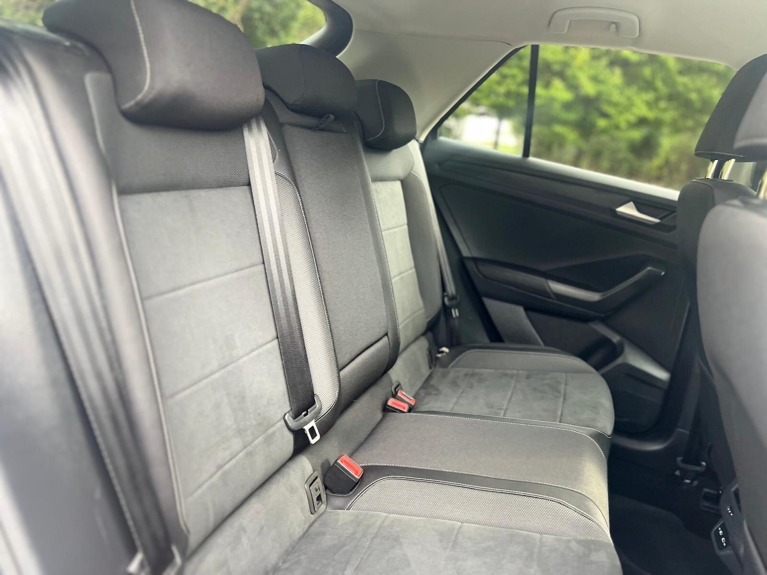 Used Volkswagen T-Roc 2023 for sale - 77097588: Photo 9