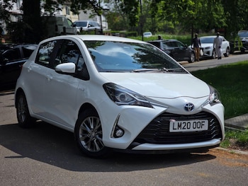 Used Toyota Yaris 2020 for sale - 76424947: Photo