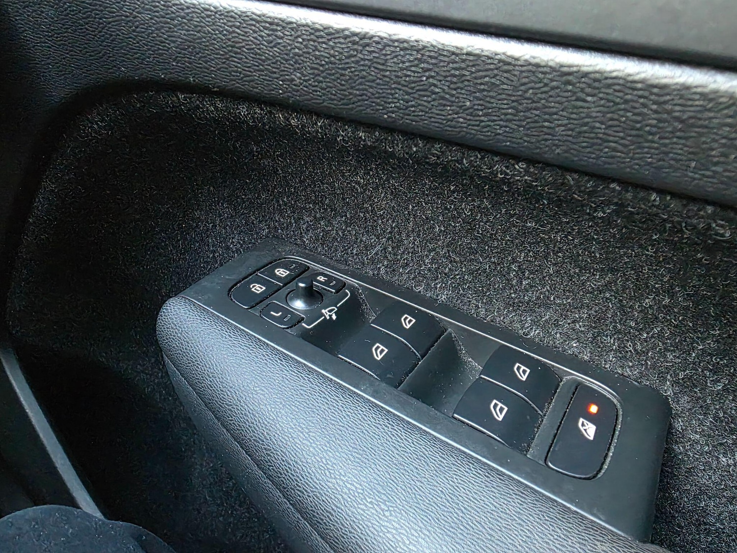 Used Volvo XC40 2020 for sale - 76801291: Photo 26