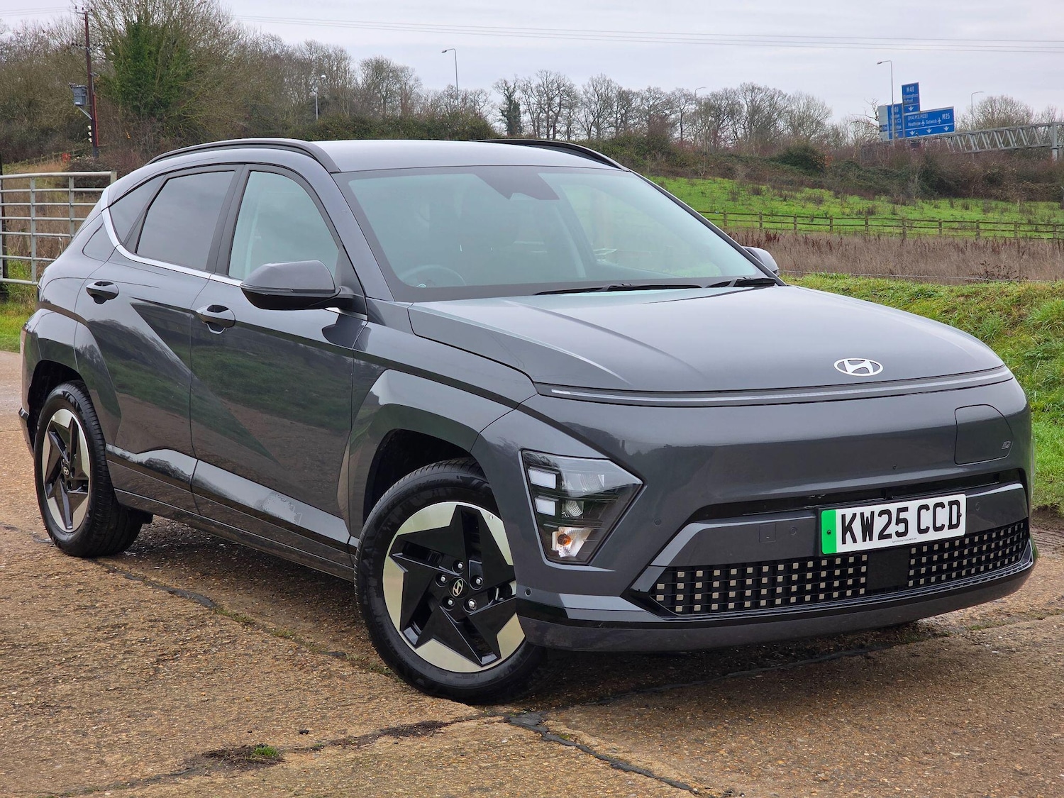 Used Hyundai KONA 2025 for sale - 76976214: Photo 2