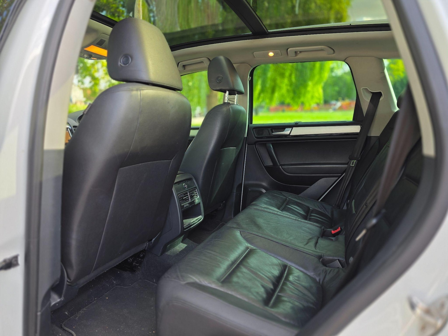 Used Volkswagen Touareg 2014 for sale - 76457585: Photo 8