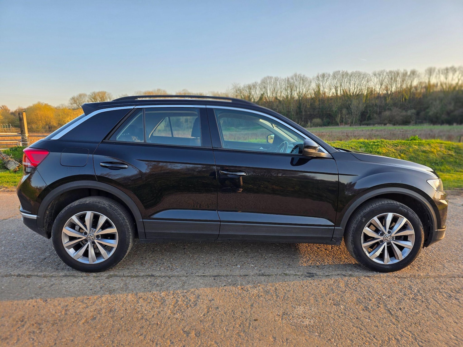 Used Volkswagen T-Roc 2018 for sale - 77939815: Photo 10