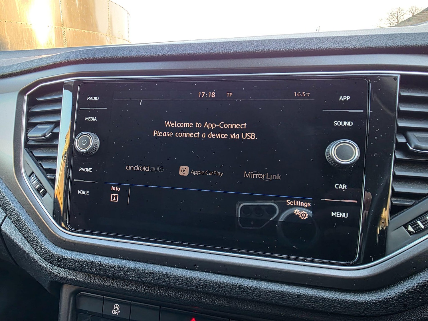 Used Volkswagen T-Roc 2018 for sale - 77939815: Photo 13