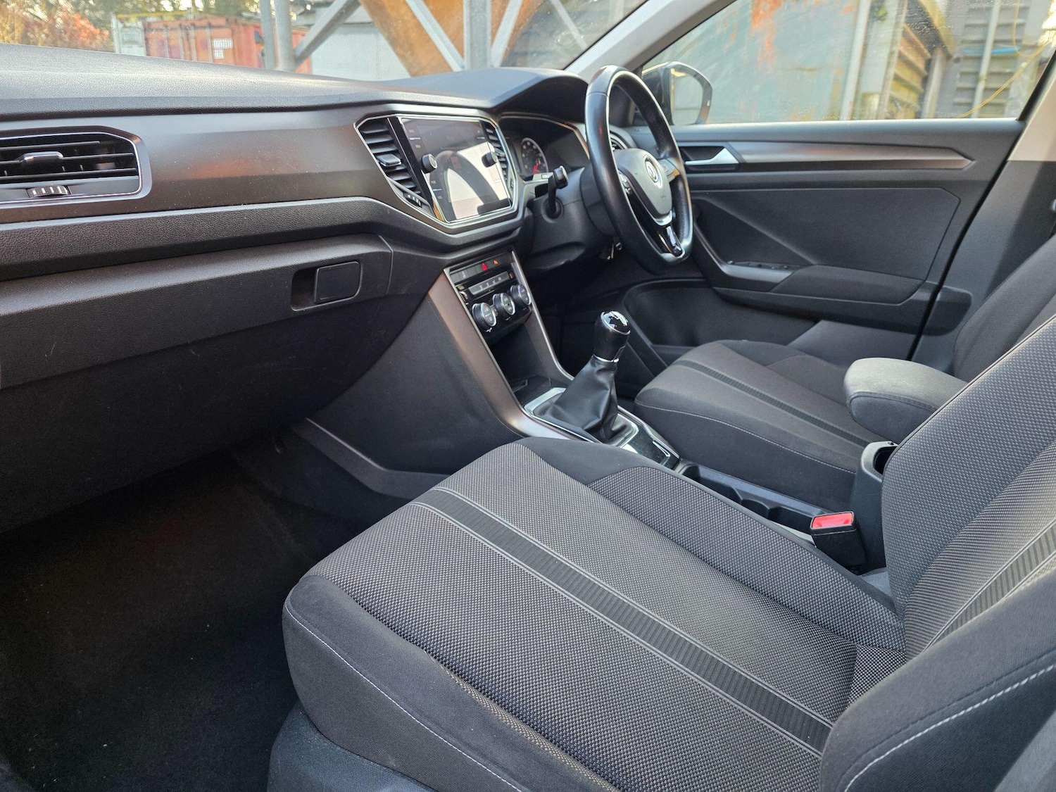 Used Volkswagen T-Roc 2018 for sale - 77939815: Photo 5