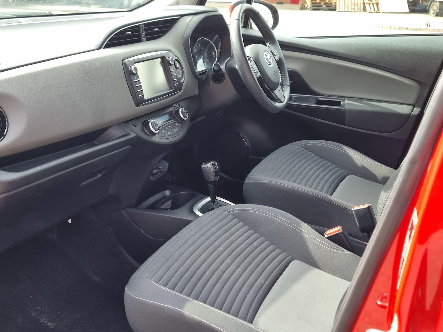 Used Toyota Yaris 2020 for sale - 76423406: Photo 5