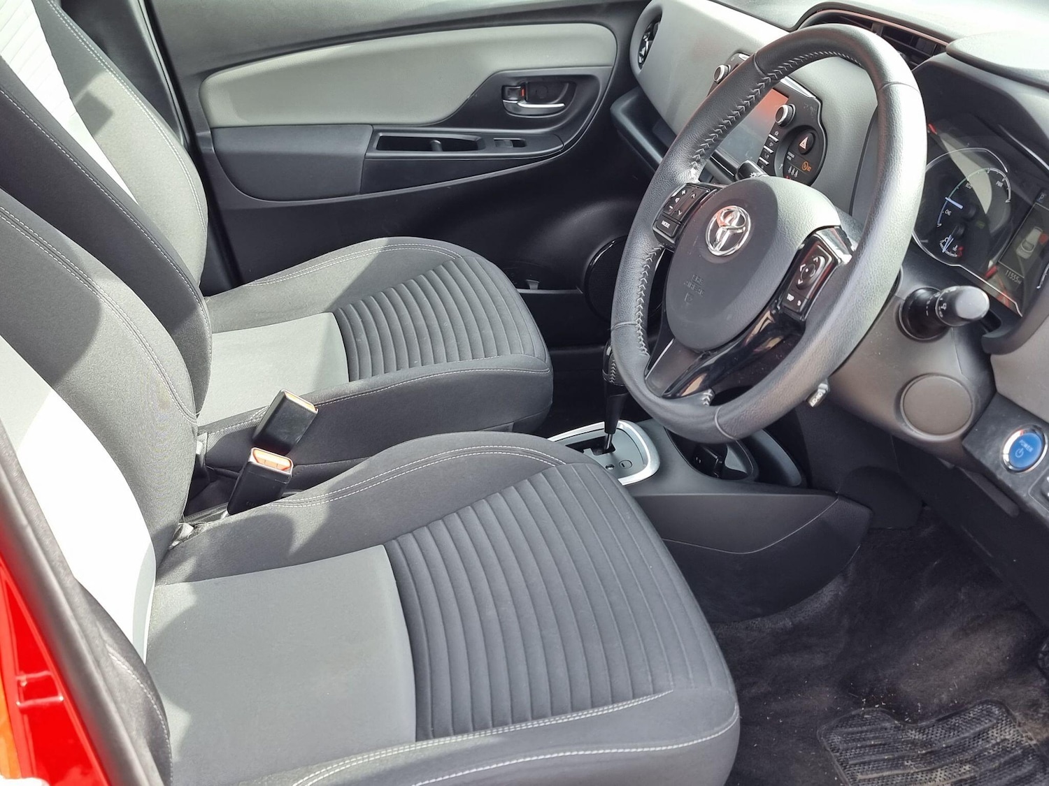 Used Toyota Yaris 2020 for sale - 76423406: Photo 6