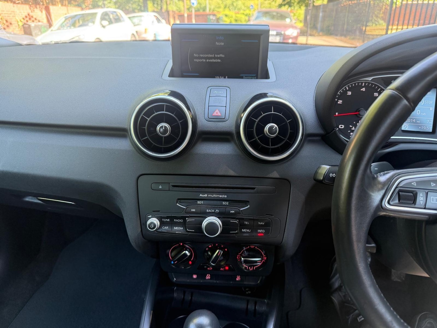 Used Audi A1 2015 for sale - 76424339: Photo 16