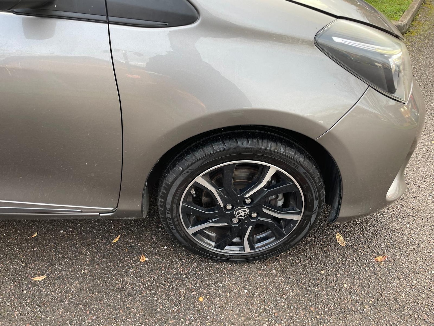 Used Toyota Yaris 2020 for sale - 77305033: Photo 11