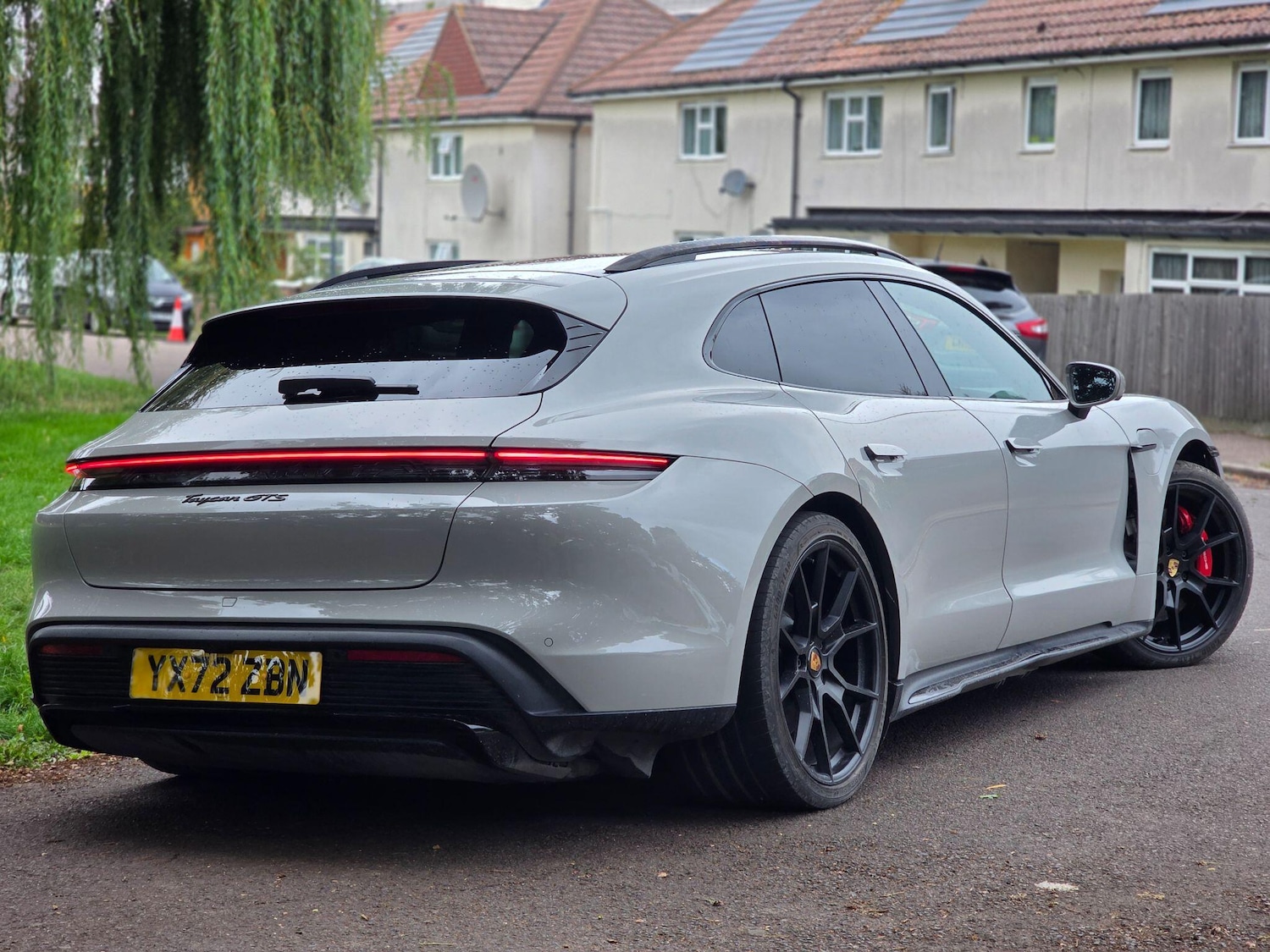 Used Porsche Taycan 2022 for sale - 76993582: Photo 3