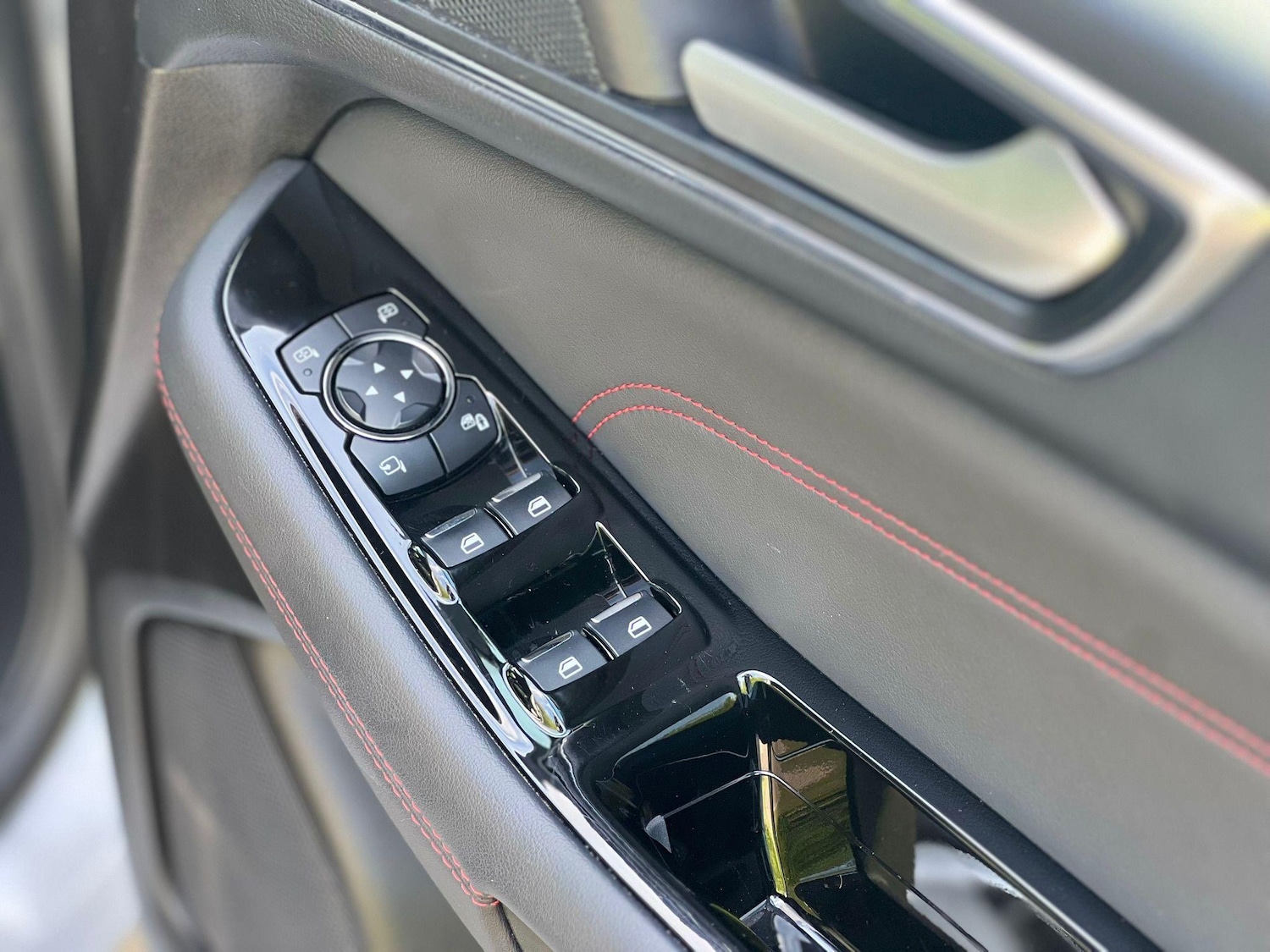 Used Ford S-Max 2020 for sale - 76424720: Photo 31