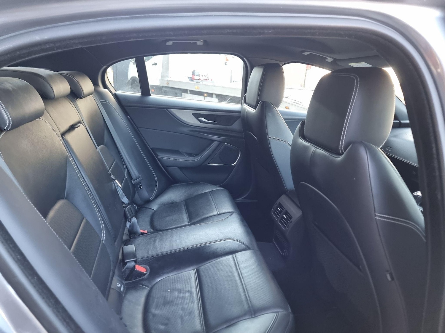 Used Jaguar XE 2019 for sale - 76423395: Photo 13