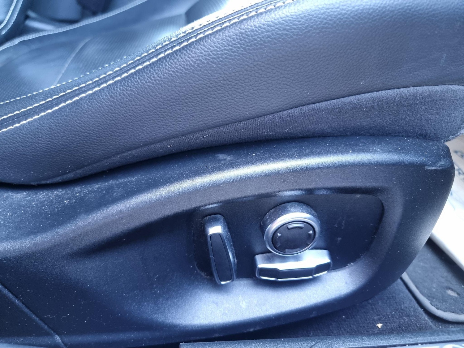 Used Jaguar XE 2019 for sale - 76423395: Photo 16