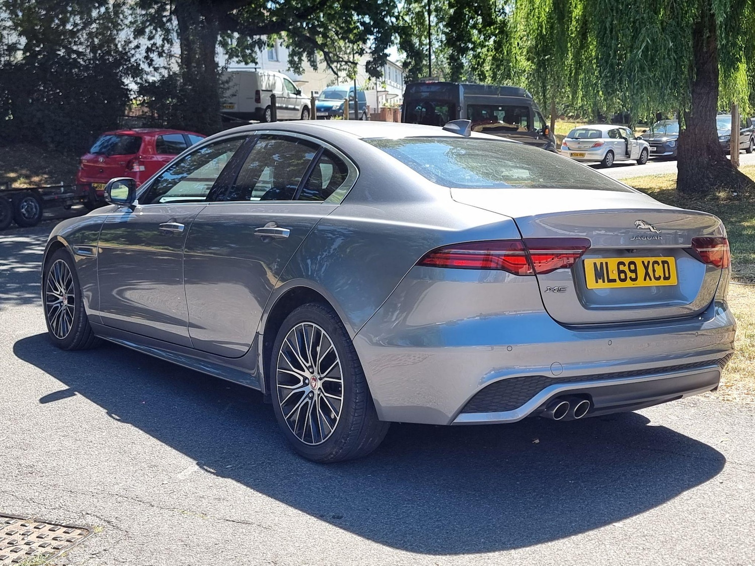 Used Jaguar XE 2019 for sale - 76423395: Photo 4