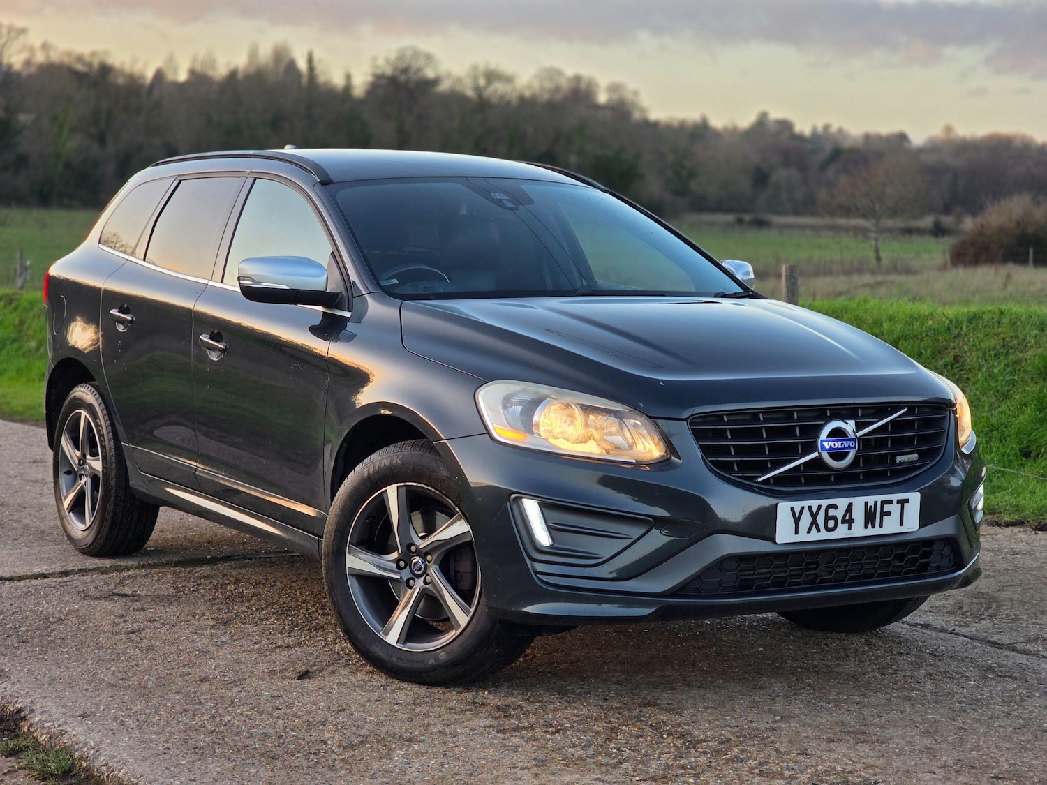 Used Volvo XC60 2014 for sale - 77015890: Photo 11