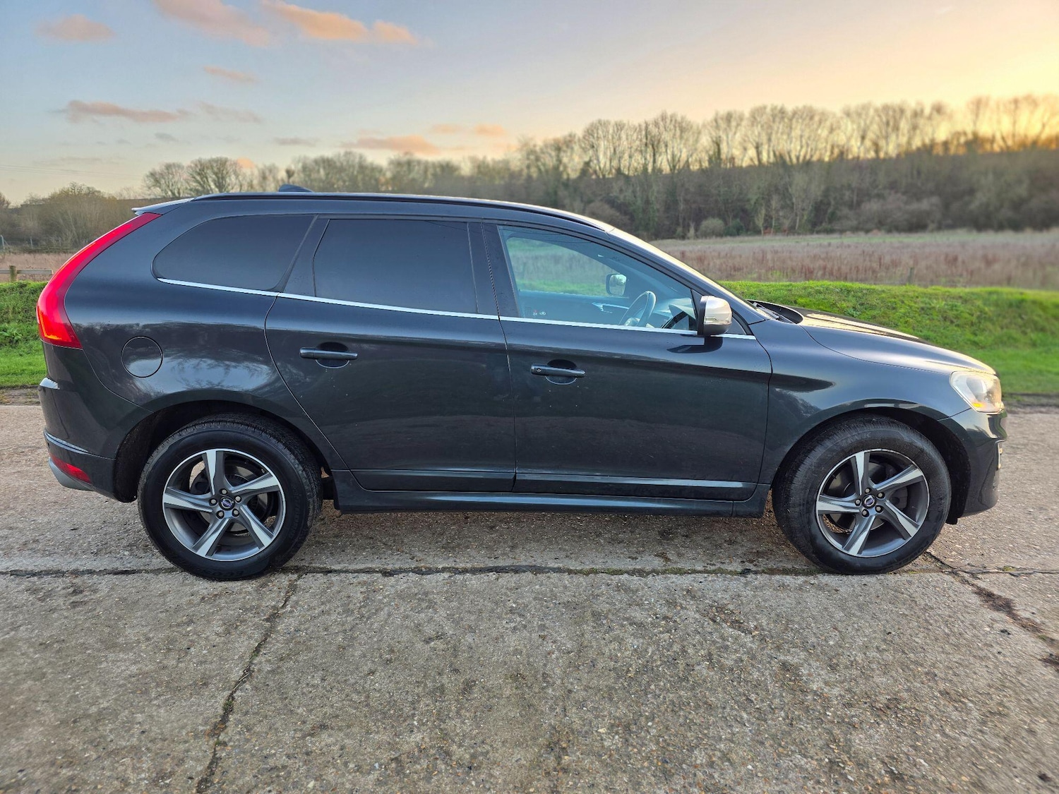 Used Volvo XC60 2014 for sale - 77015890: Photo 9
