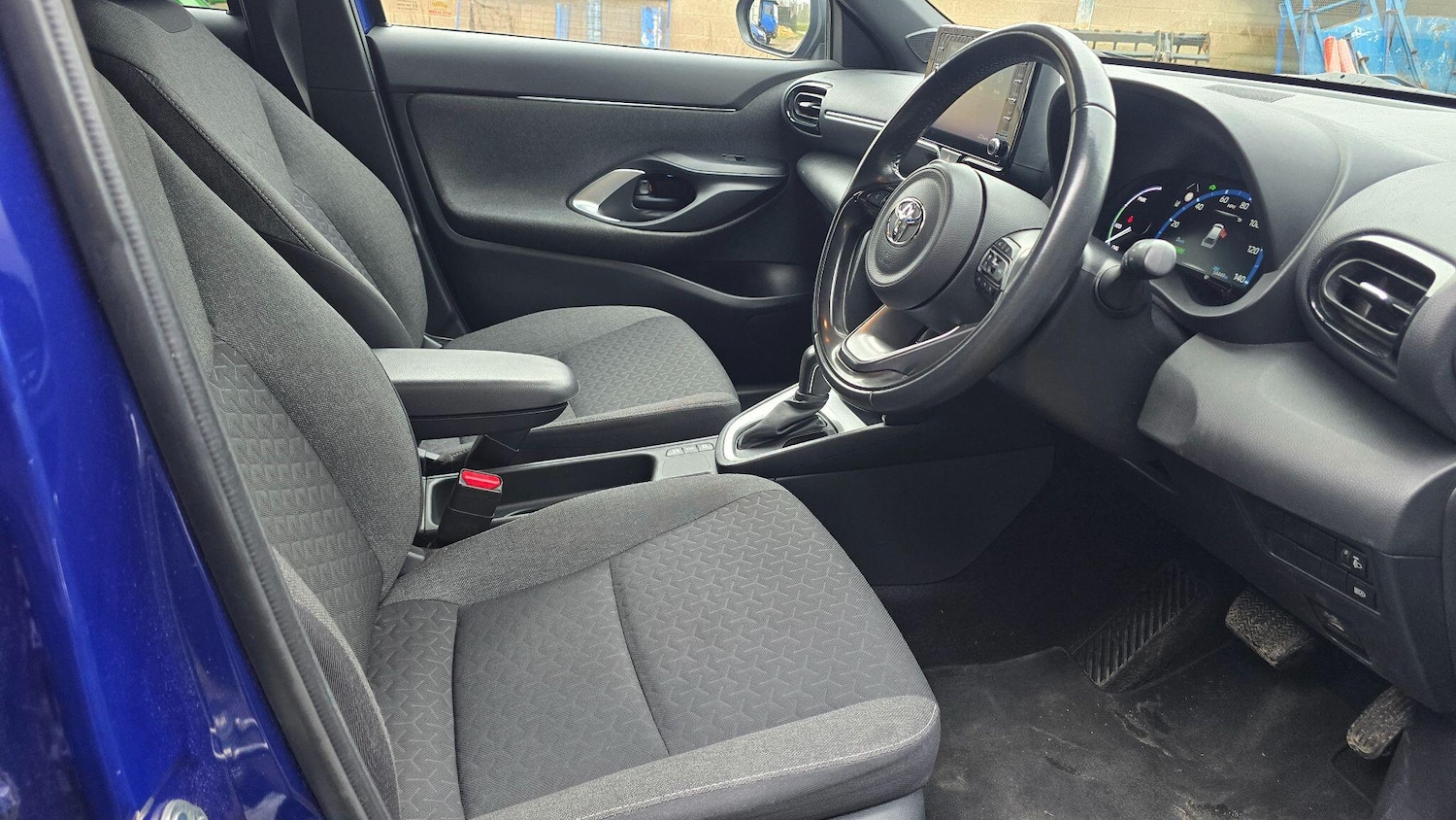 Used Toyota Yaris Cross 2021 for sale - 77330775: Photo 5