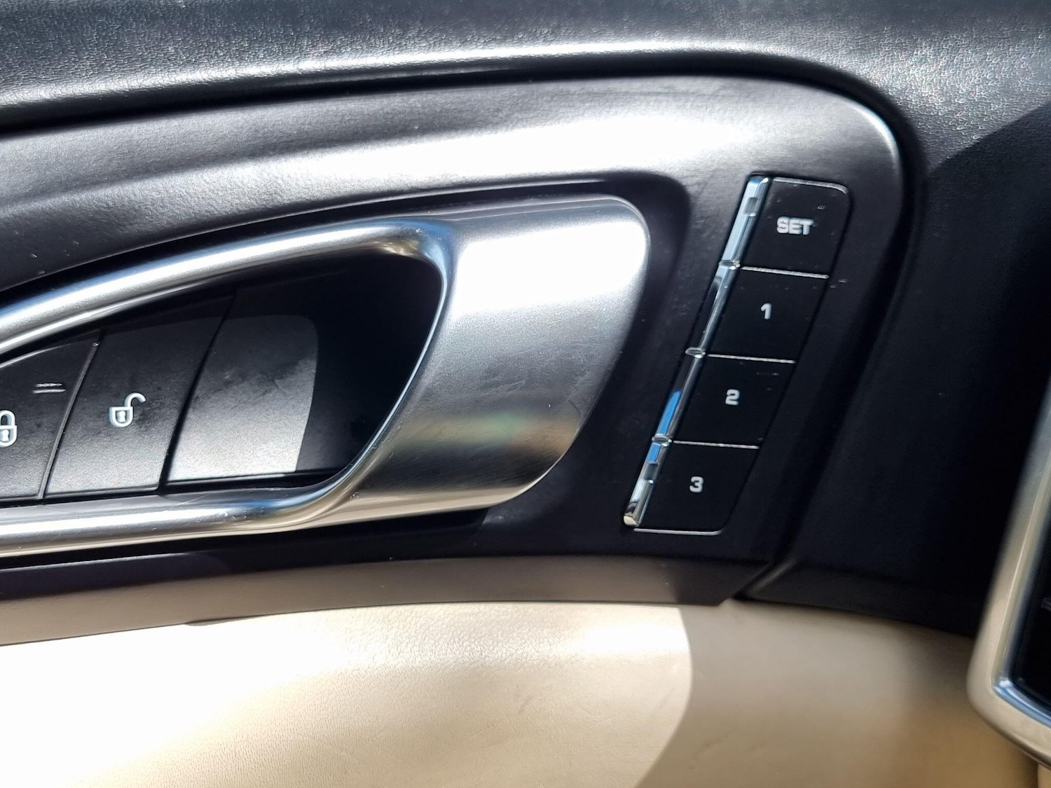 Used Porsche Cayenne 2016 for sale - 76715335: Photo 13