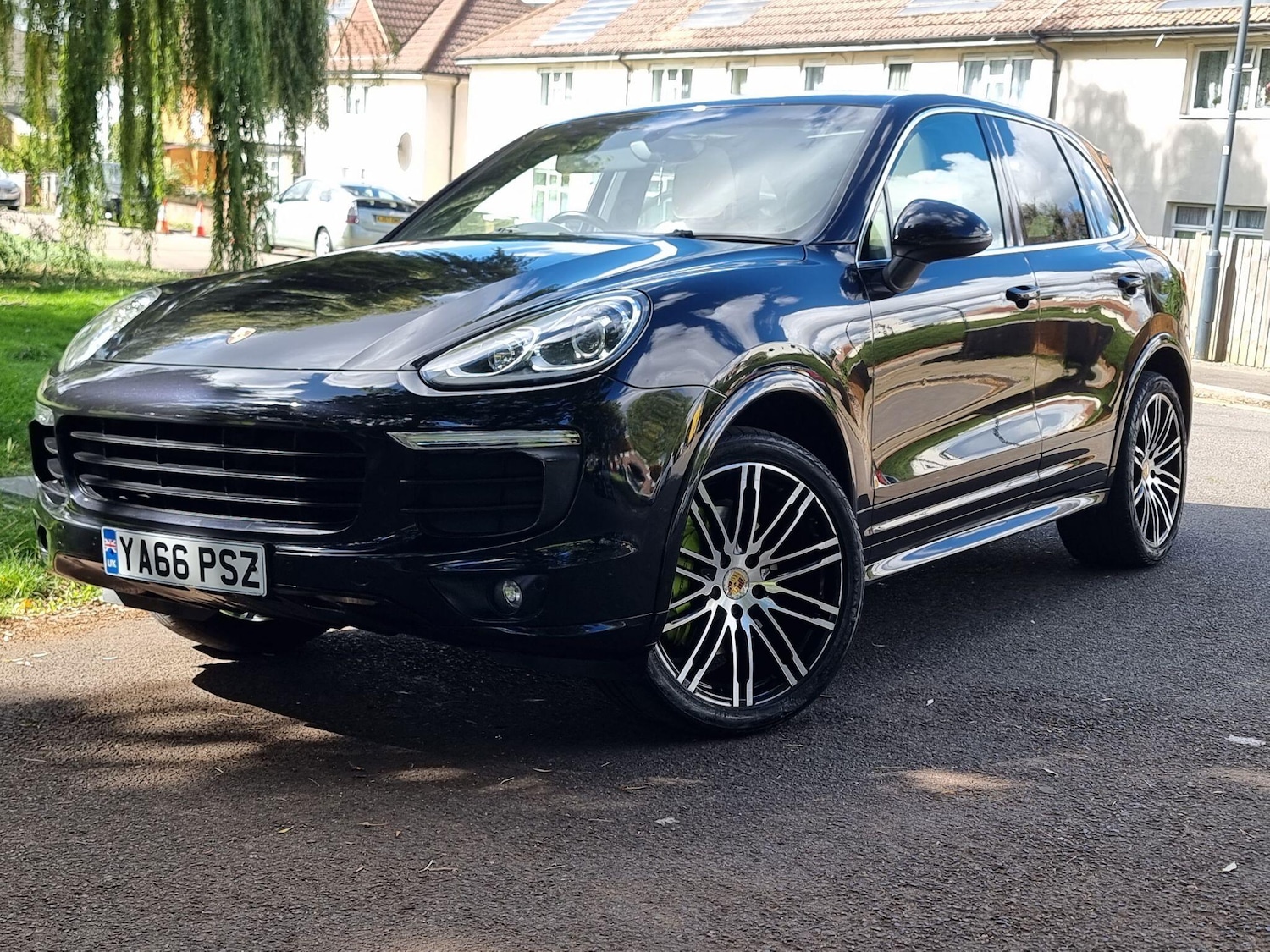 Used Porsche Cayenne 2016 for sale - 76715335: Photo 3