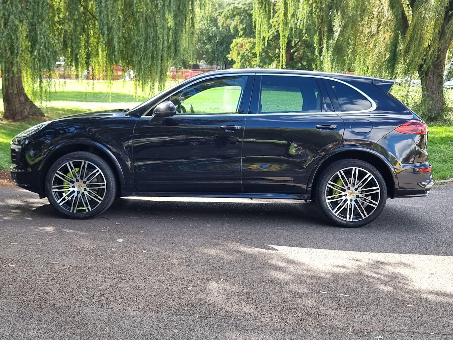 Used Porsche Cayenne 2016 for sale - 76715335: Photo 4
