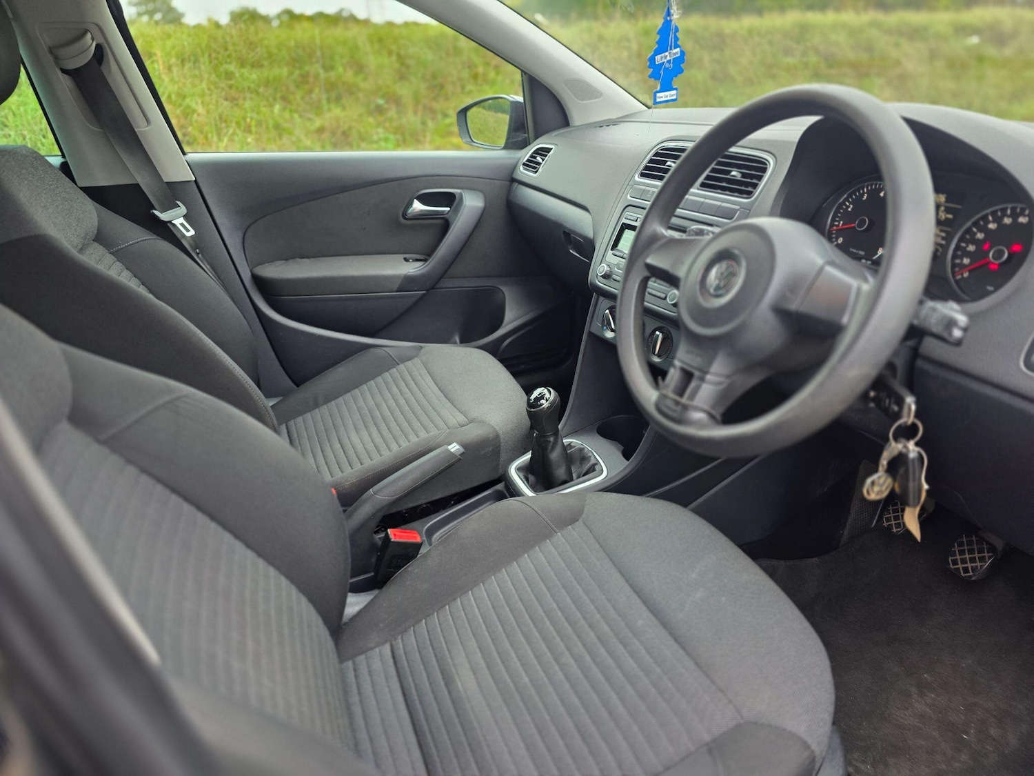 Used Volkswagen Polo 2014 for sale - 76424705: Photo 5