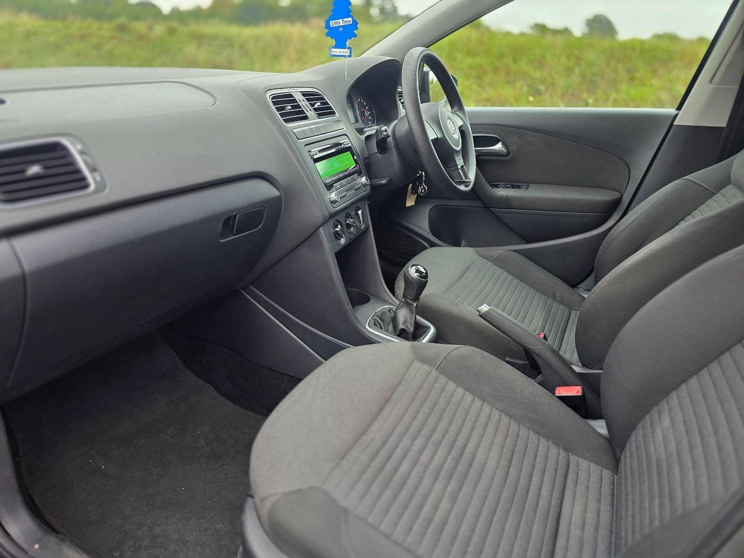 Used Volkswagen Polo 2014 for sale - 76424705: Photo 7