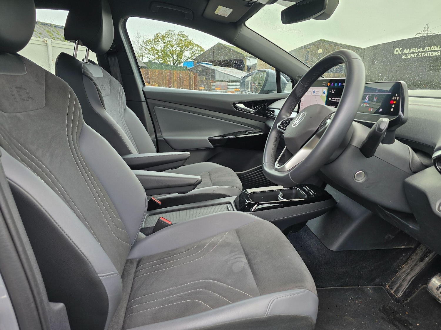 Used Volkswagen ID.4 2024 for sale - 76537983: Photo 5