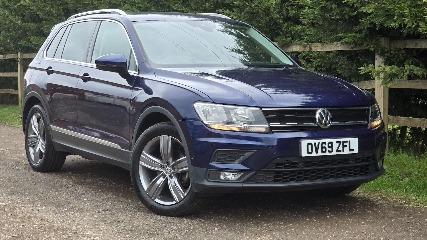 Used Volkswagen Tiguan for sale - 77909717: Photo 2
