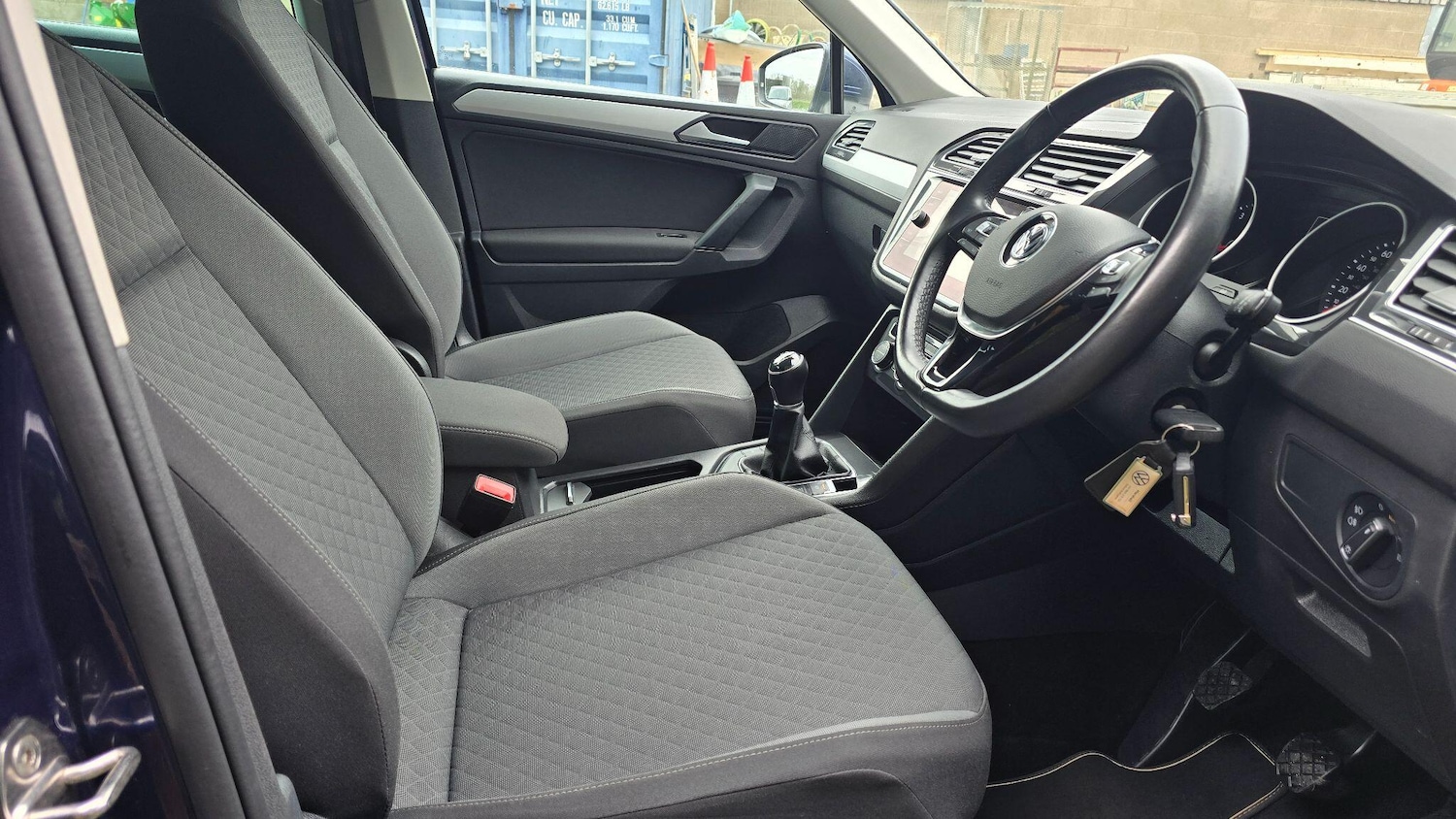 Used Volkswagen Tiguan for sale - 77909717: Photo 5