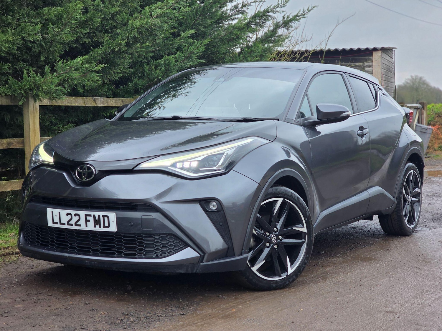 Used Toyota C-HR 2022 for sale - 77612024: Photo 2