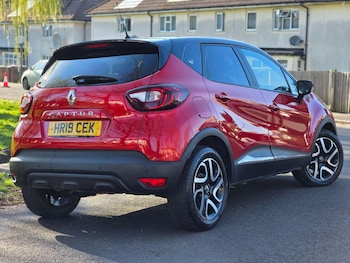Used Renault Captur 2019 for sale - 76424291: Photo