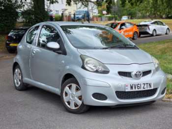 2011 (61) - 1.0 VVT-i Ice 3dr