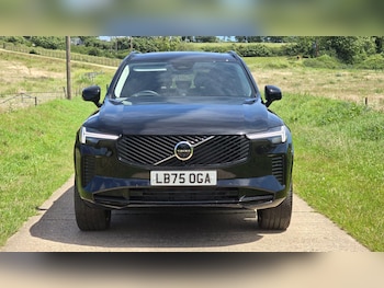 Used Volvo XC90 2025 for sale - 78898487: Photo