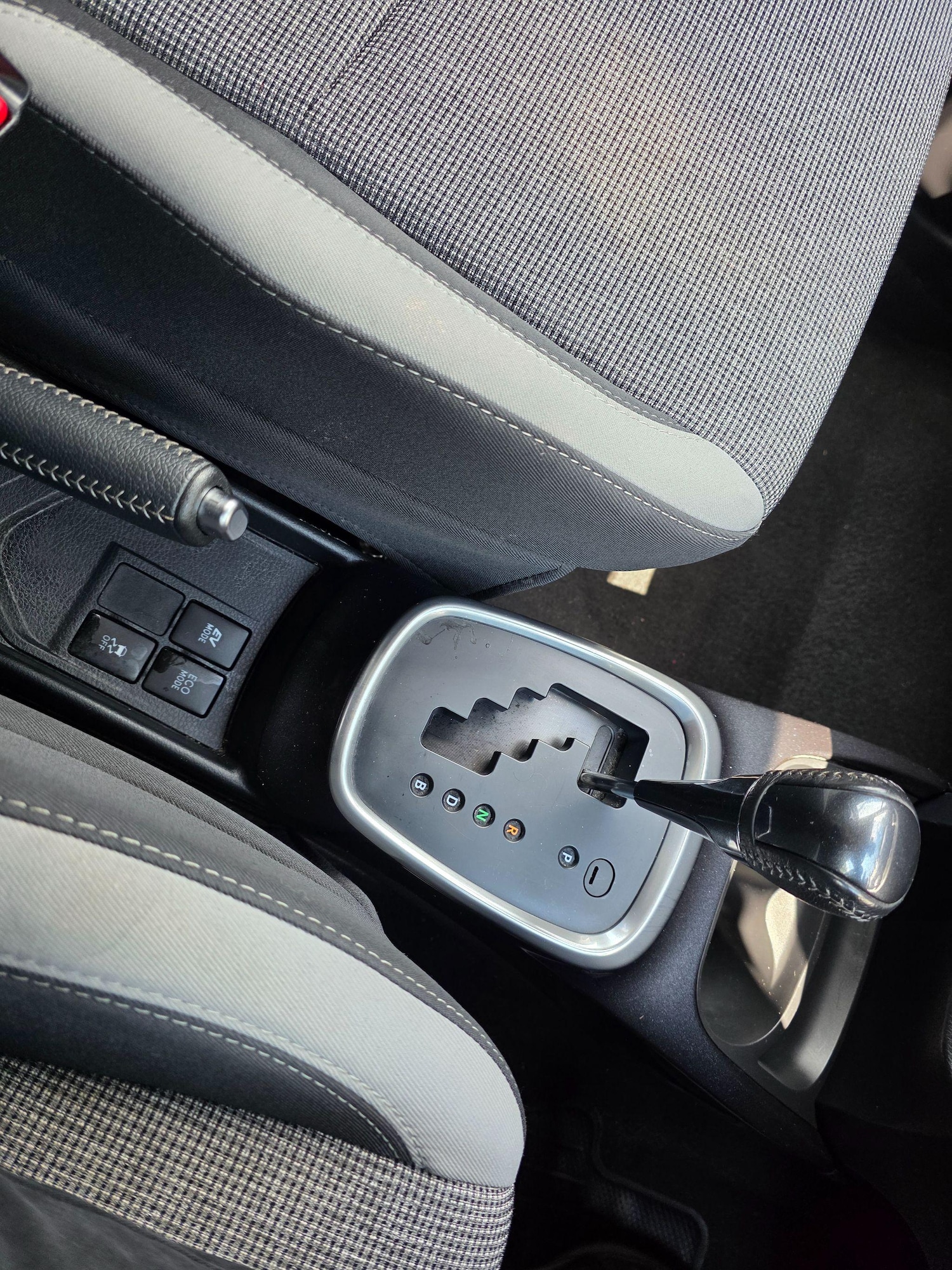 Used Toyota Yaris 2020 for sale - 76422679: Photo 27