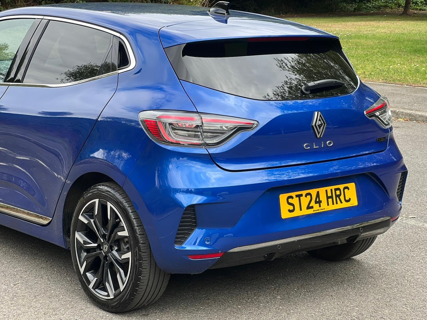 Used Renault Clio 2024 for sale - 76993073: Photo 10