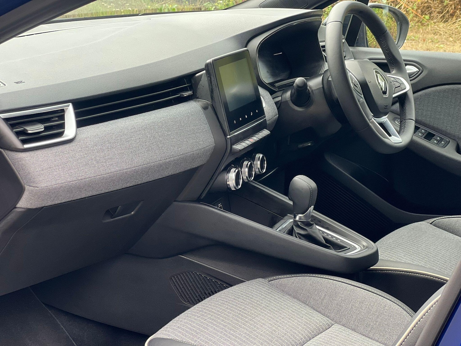 Used Renault Clio 2024 for sale - 76993073: Photo 26