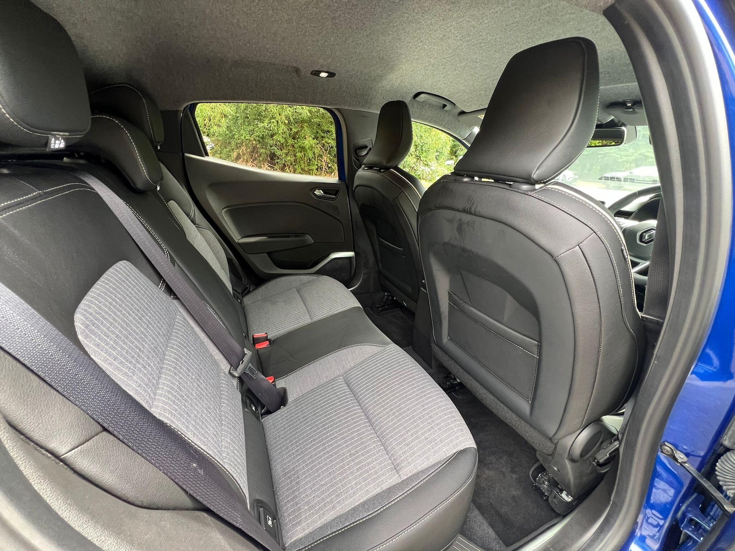 Used Renault Clio 2024 for sale - 76993073: Photo 8