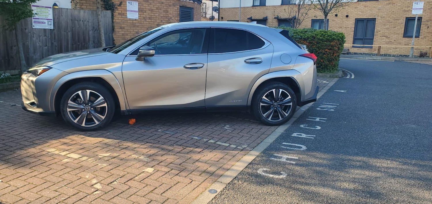 Used Lexus UX 2022 for sale - 78007404: Photo 4