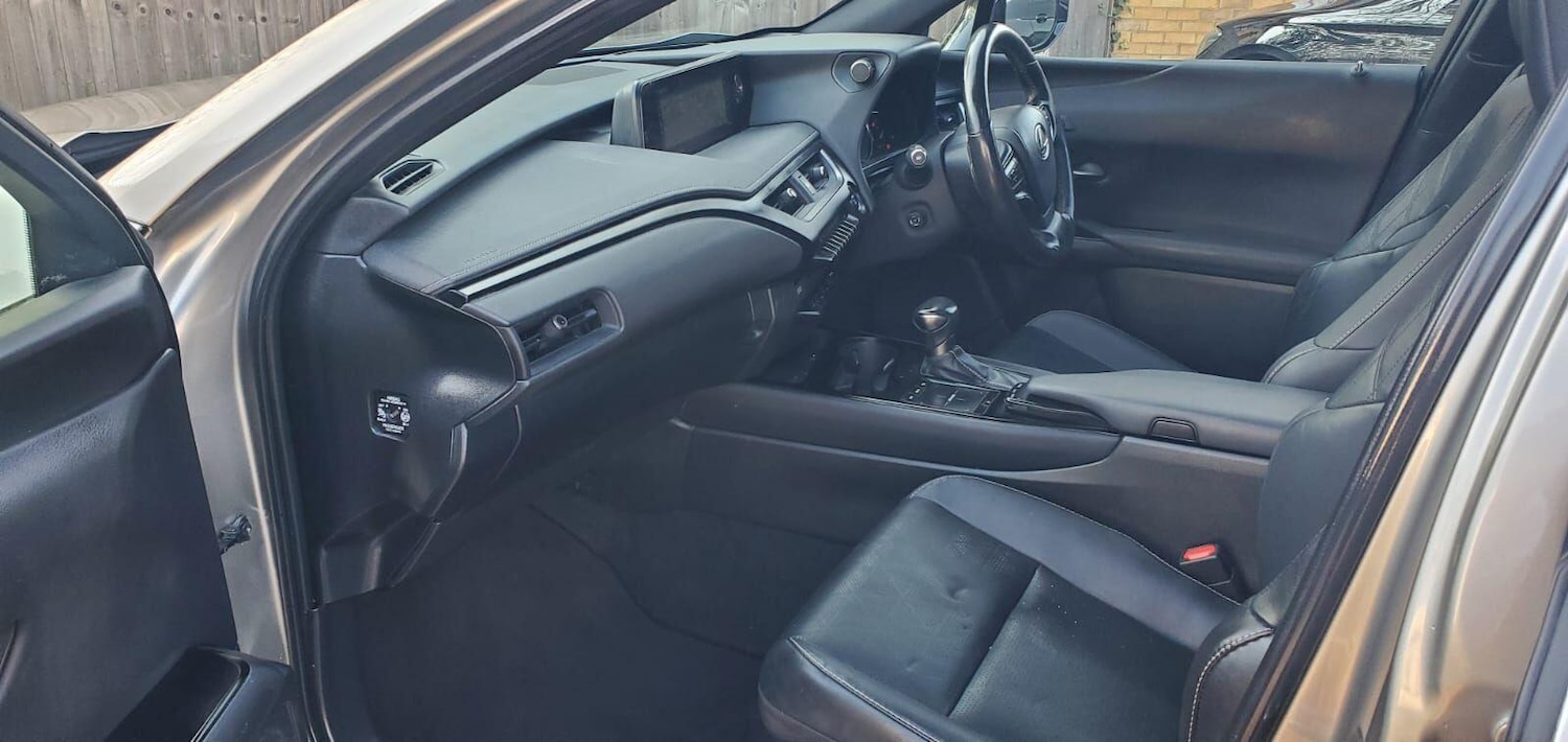 Used Lexus UX 2022 for sale - 78007404: Photo 6
