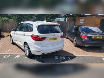 Used BMW 2 Series 2017 for sale - 75940668: Photo