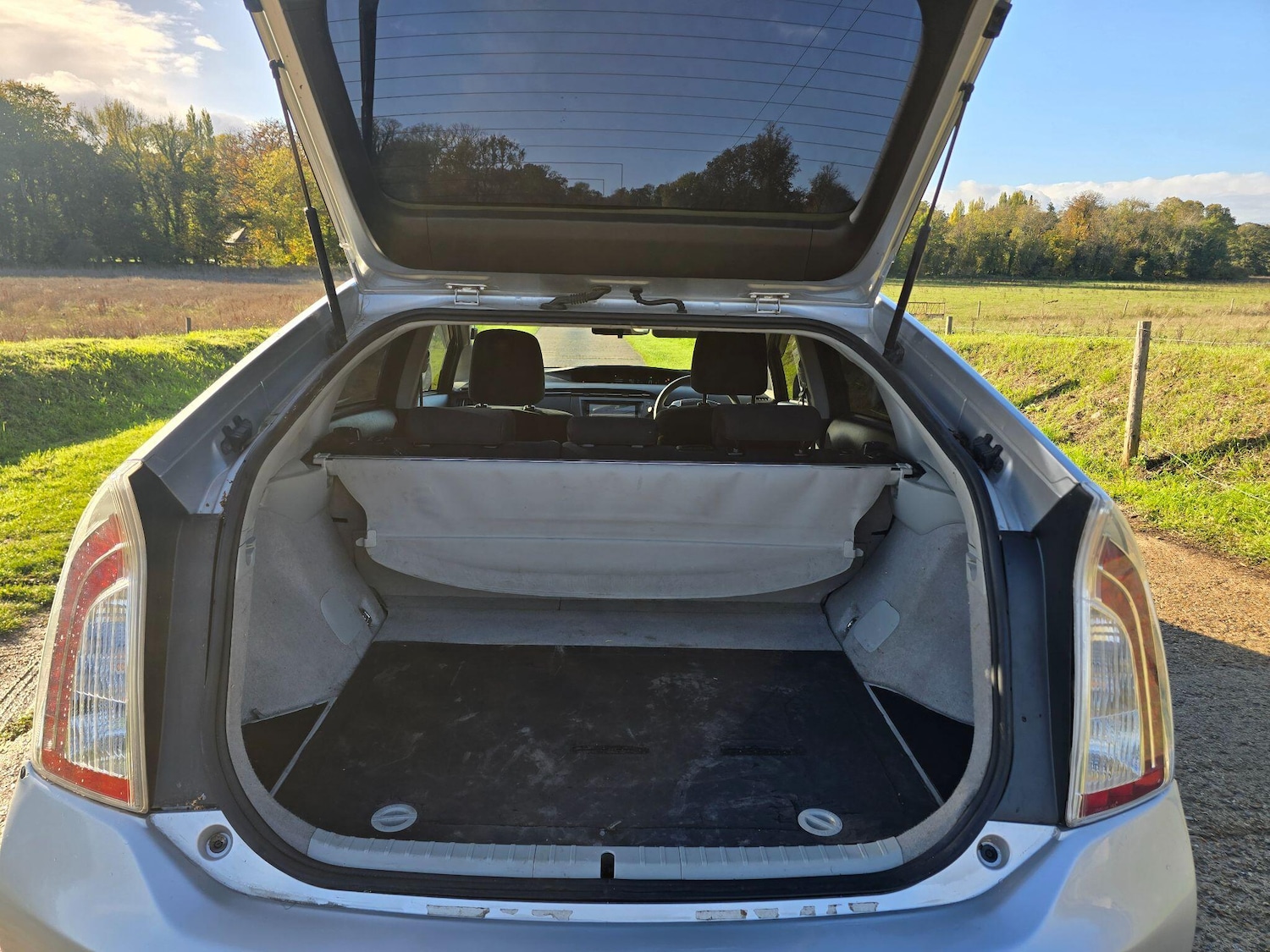 Used Toyota Prius 2020 for sale - 76424037: Photo 15