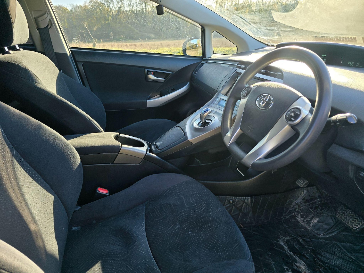 Used Toyota Prius 2020 for sale - 76424037: Photo 5