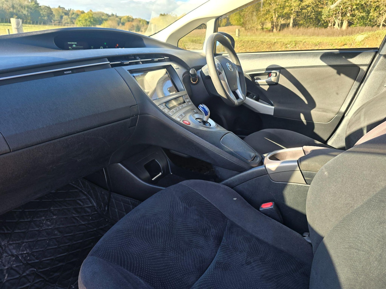 Used Toyota Prius 2020 for sale - 76424037: Photo 6