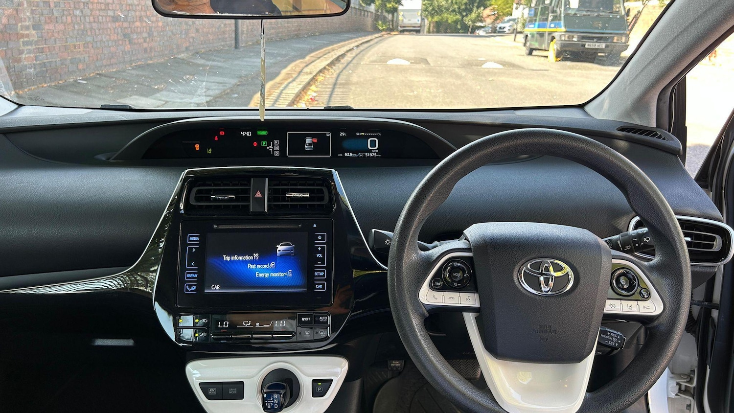 Used Toyota Prius 2017 for sale - 76425629: Photo 4