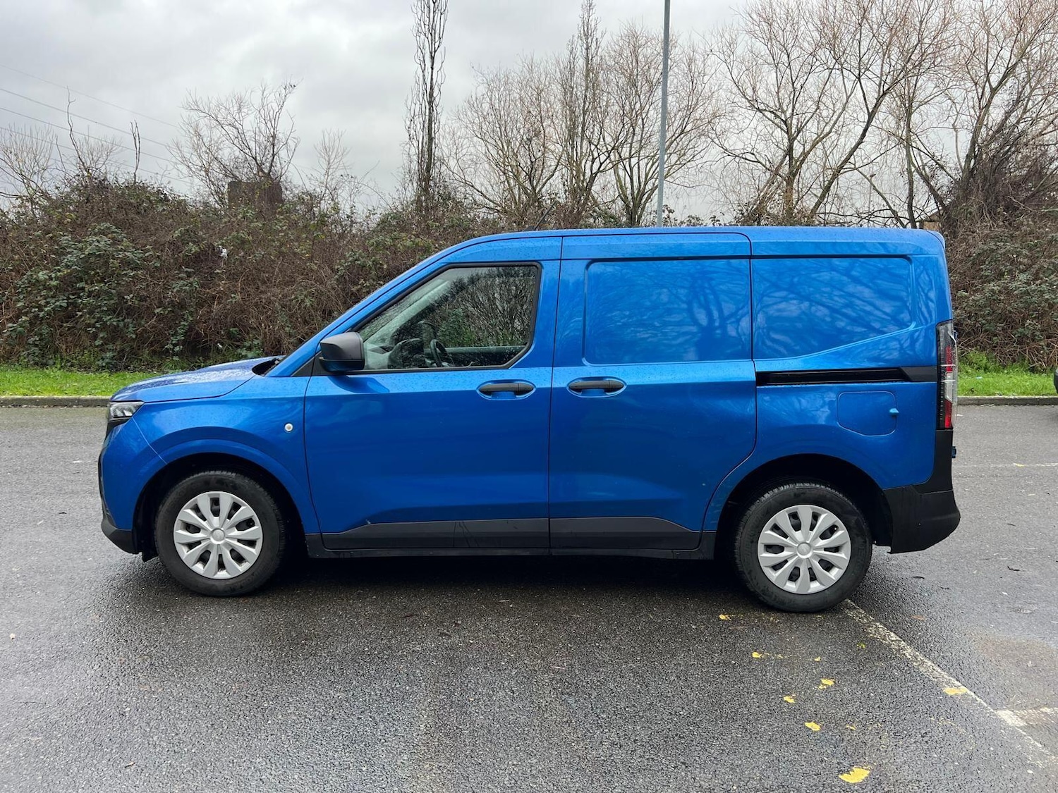 Used Ford Transit Courier 2024 for sale - 77315182: Photo 12